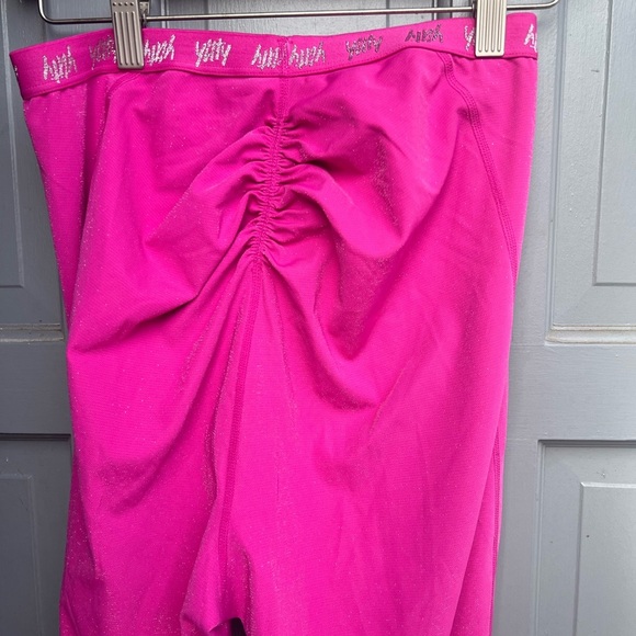 Yitty spotlight shaping‎ Barbie pink shimmer high rise ruched leggings size M - Picture 3 of 10